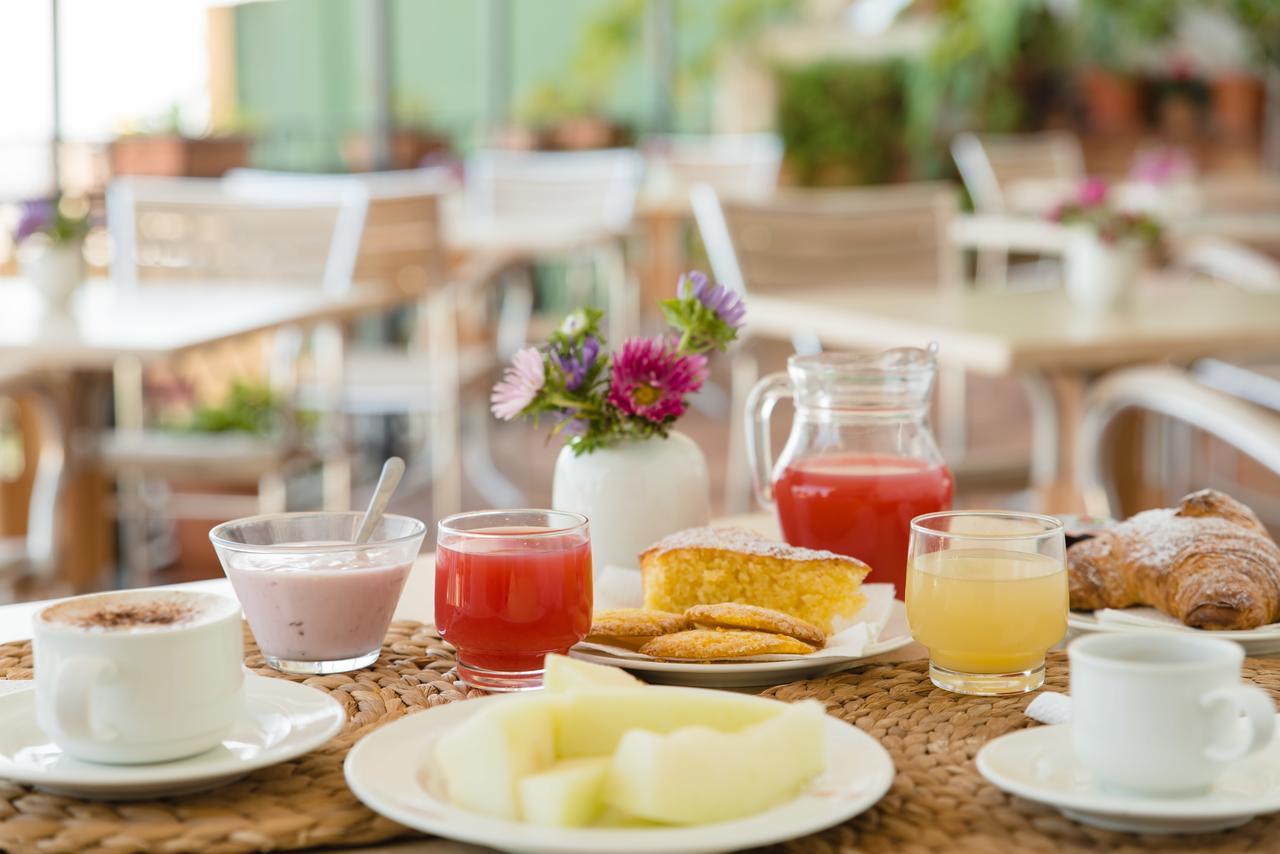 Hotel Villa Mare Алтавила Миличиа Екстериор снимка