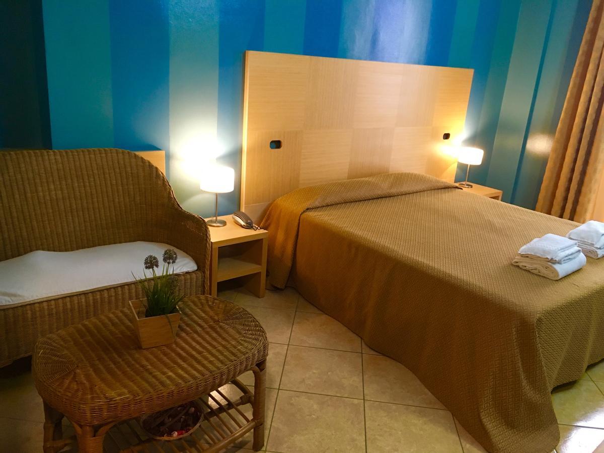 Hotel Villa Mare Алтавила Миличиа Екстериор снимка