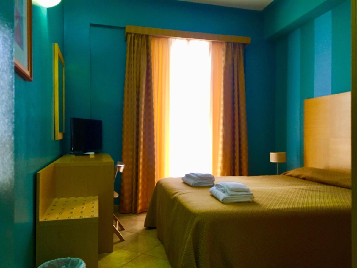 Hotel Villa Mare Алтавила Миличиа Екстериор снимка